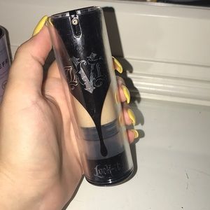 KVD full coverage foundation